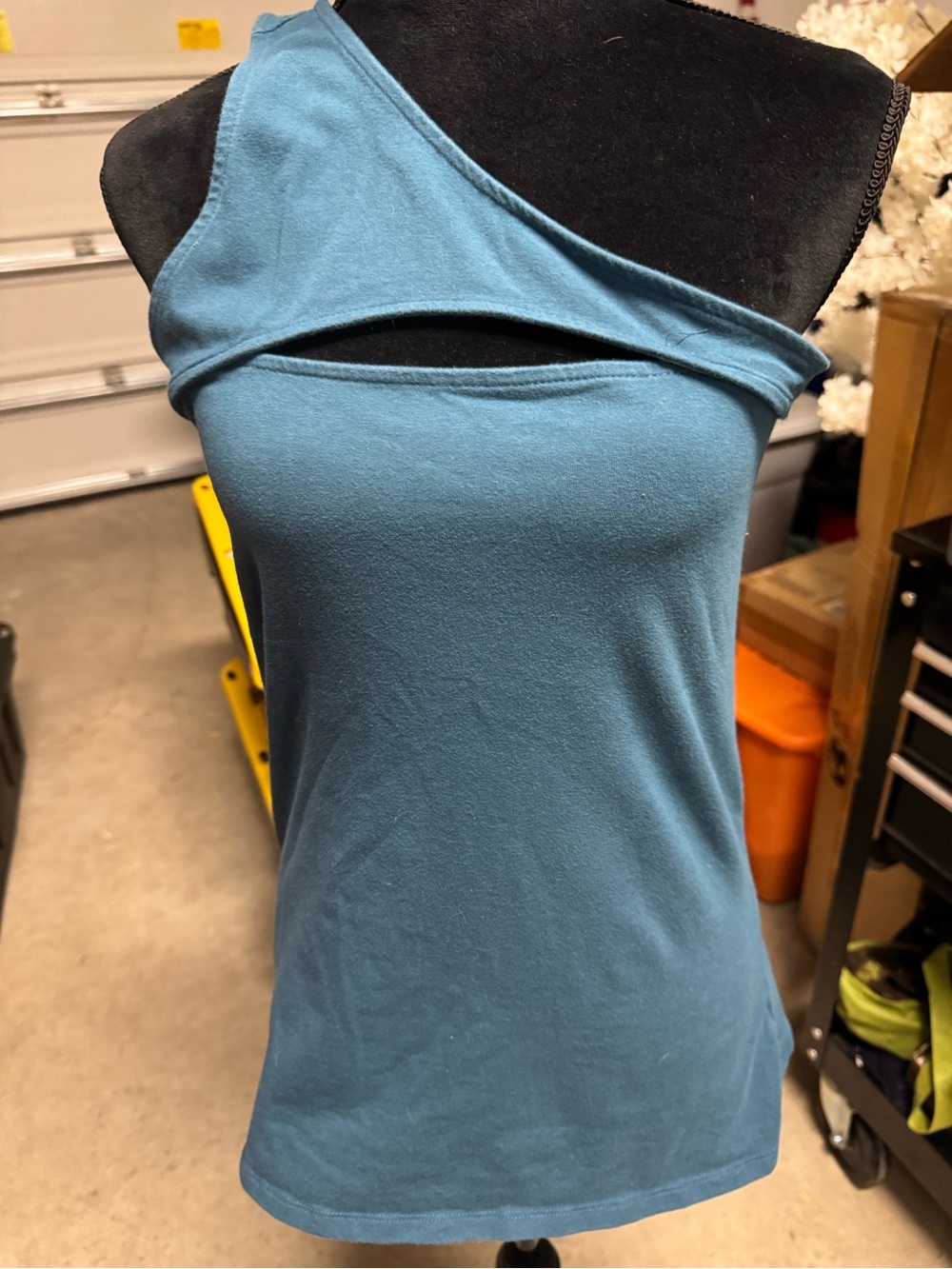 torrid Teal Asymmetric One-Shoulder Tank with Front Cutout